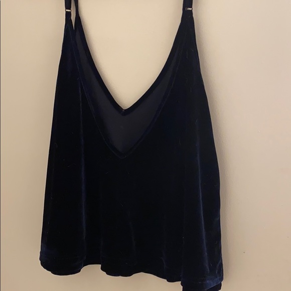Tobi Navy Velvet Tank Top with Low Back - Picture 4 of 4
